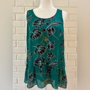 EUC Cabi boutique “Falling Flowers” racer back top. Medium.